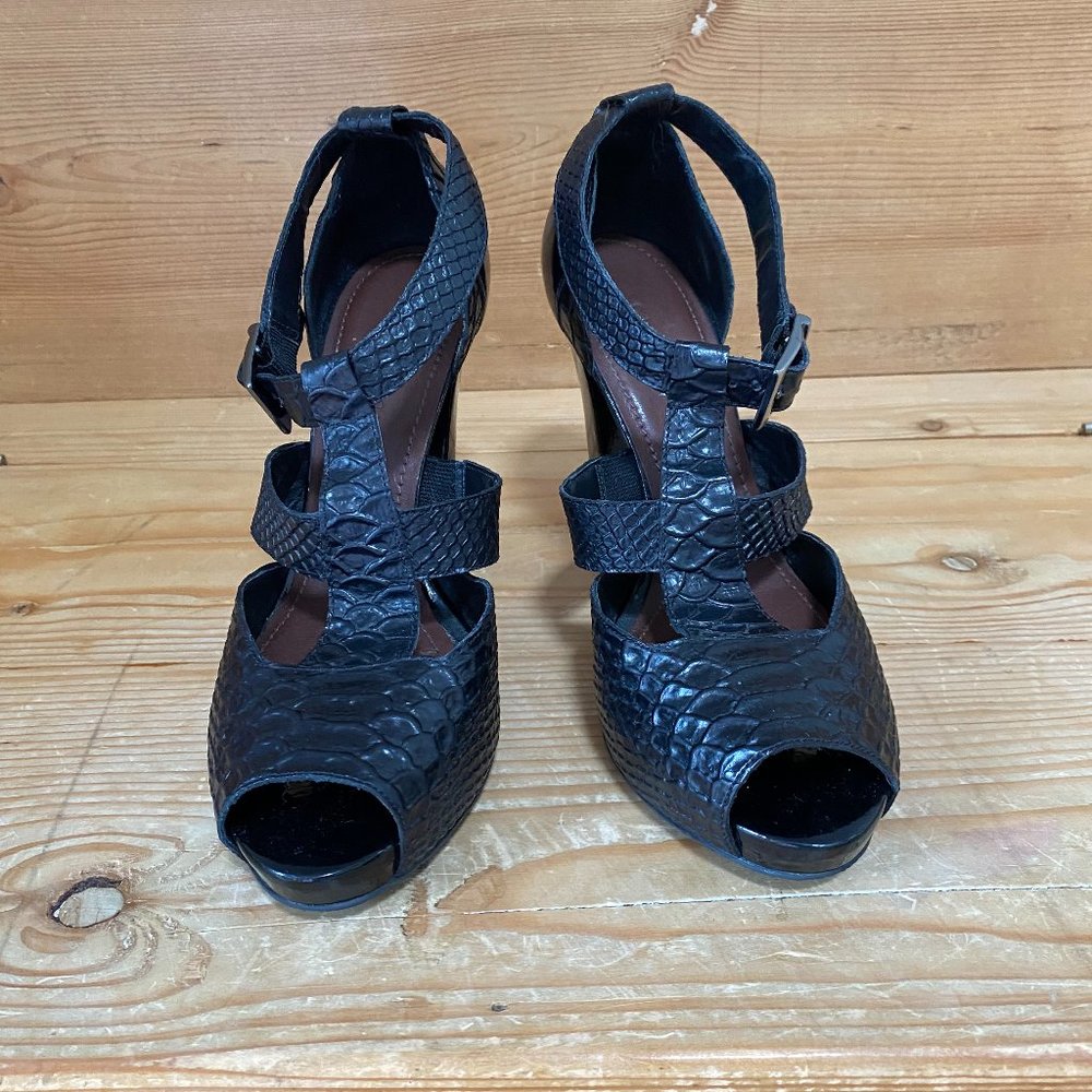 Gianni Bini, size 8, Black heels